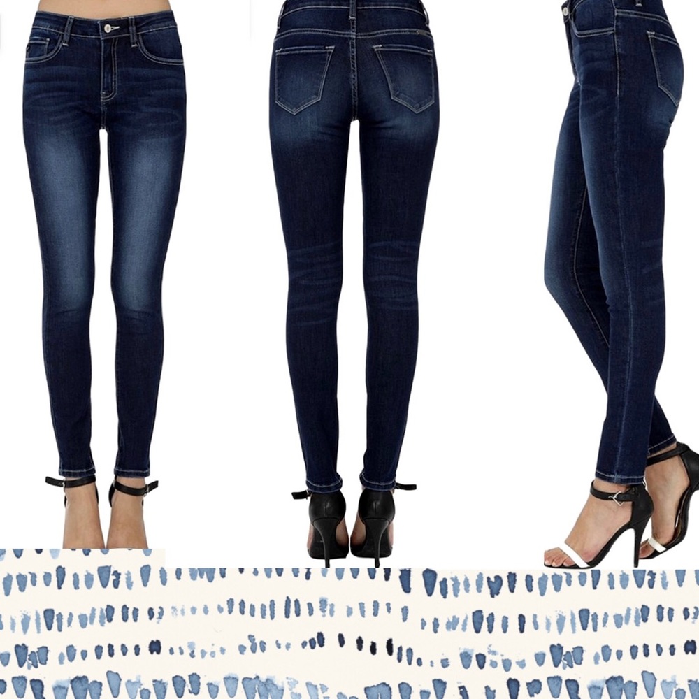 Kancan size 9/28 non distressed skinny Jean